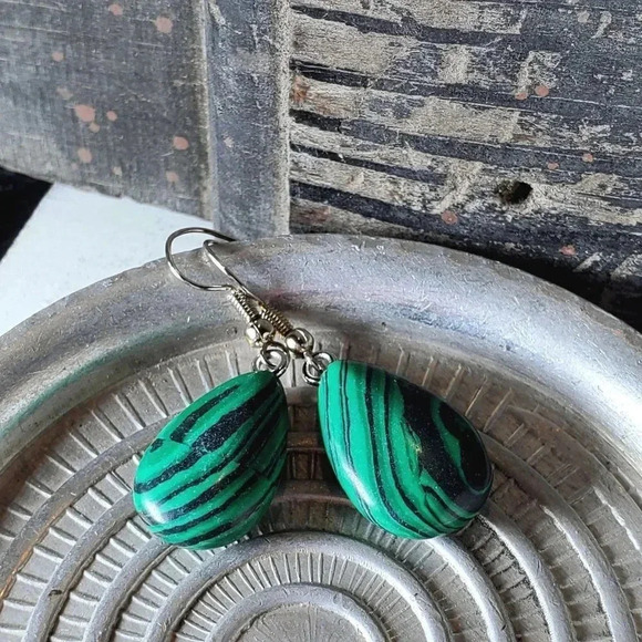 Malachite Gemstone Puffed Teardrop Handcrafted Green Silver Dangle Earrings - Picture 2 of 4